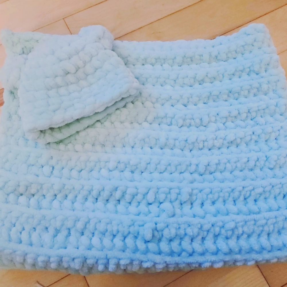 Handmade baby blanket and hat set